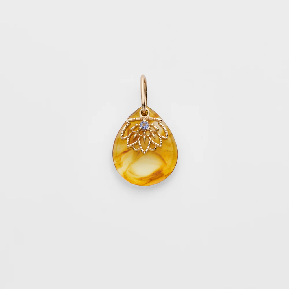 K5 Amber Charm