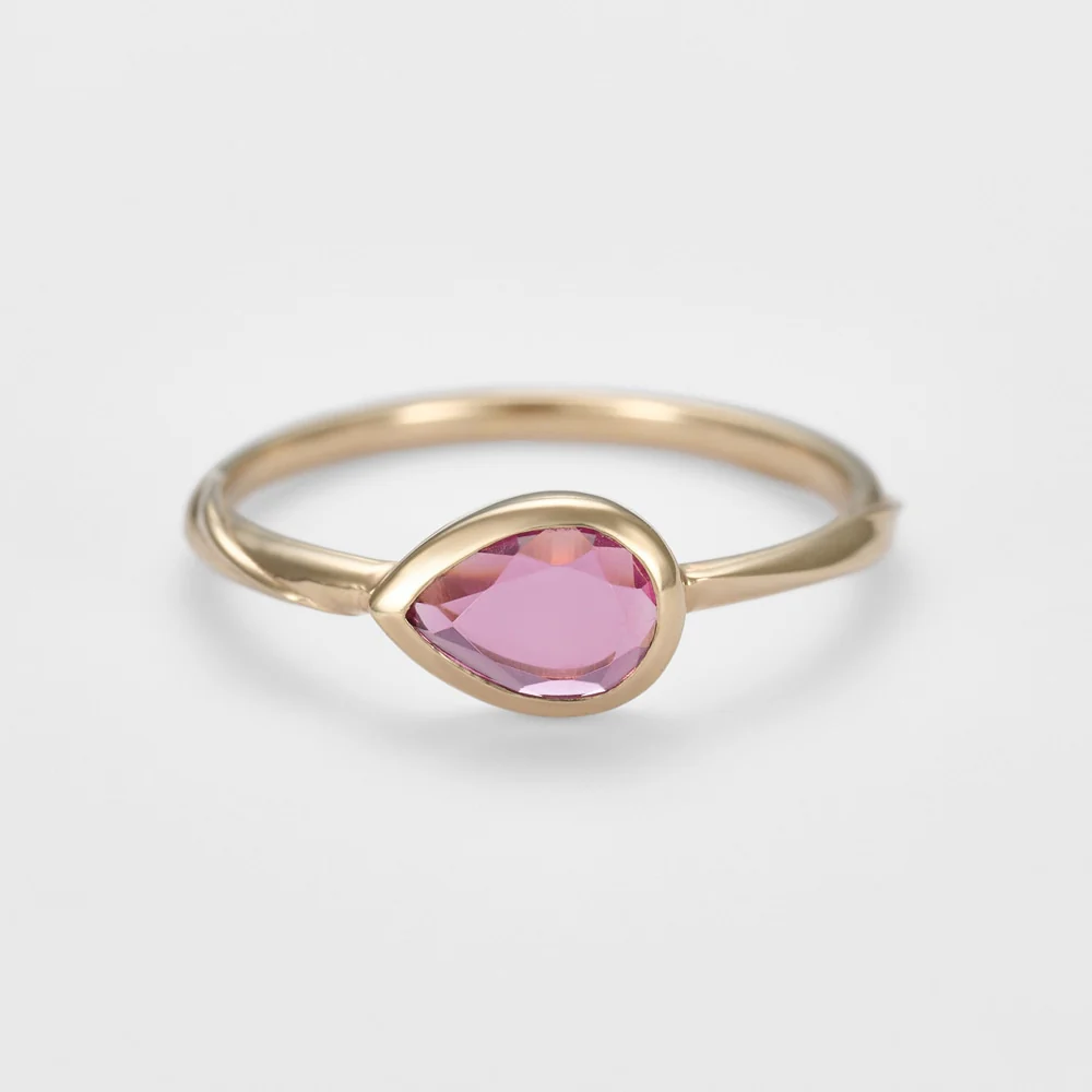 Gold Garnet Ring