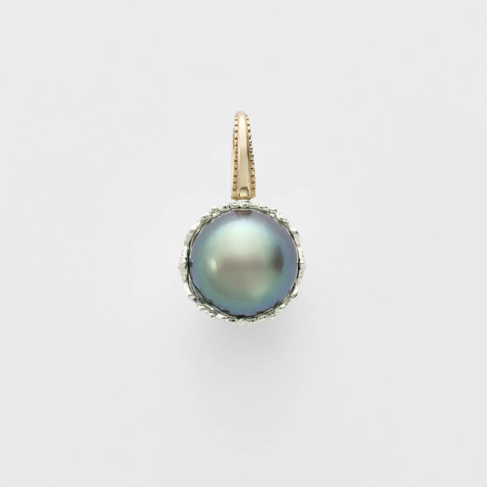 Silver/K10 Pearl Charm (Black)